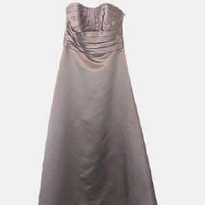 𝅺nwt Strapless Satin Gown size 10
